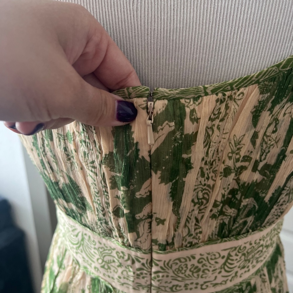 Jones New York Silk Green Pattern Dress - Picture 6 of 8